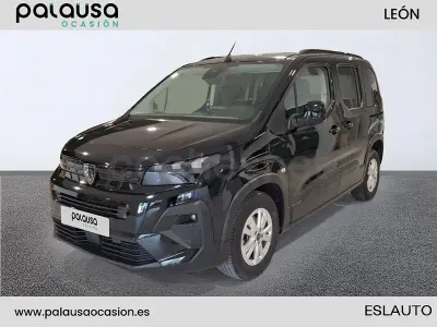 Usado Peugeot Rifter Allure 100 CV (73 kW) 2024 Negro Monovolumen