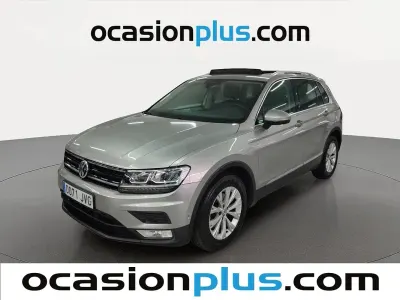 Käytetty VW Tiguan Advance 150 HP (110 kW) 2016 Harmaa Katumaasturi