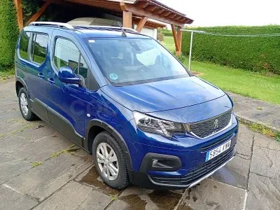 Gebraucht Peugeot Rifter Allure 130 PS (95 kW) 2019 Blau Van / Kleinbus