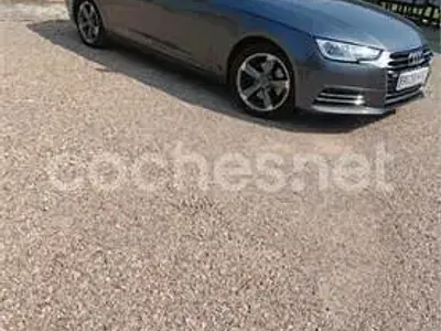 Usado Audi A4 150 CV (110 kW) 2016 Gris / plata Berlina