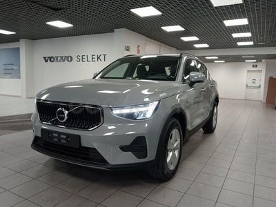 Usado Volvo XC40 163 CV (119 kW) 2024 Gris / plata SUV