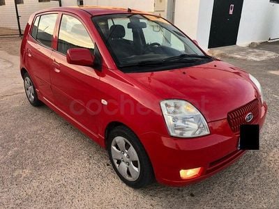 Usado Kia Picanto Active 65 CV (47 kW) 2007 Granate Utilitario