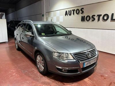 Usado VW Passat Advance 140 CV (102 kW) 2007 Gris / plata Familiar
