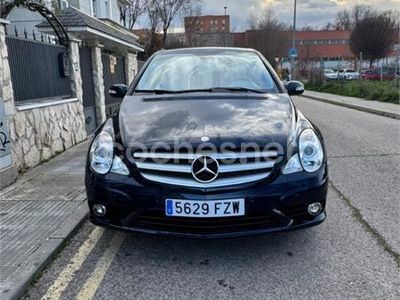 Mercedes R320