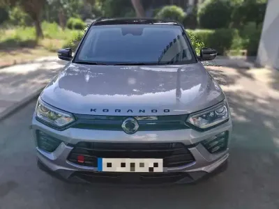 Usado SsangYong Korando 163 CV (119 kW) 2025 Gris SUV