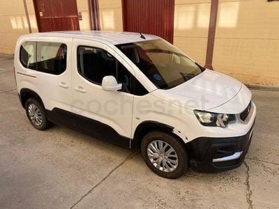 Usado Peugeot Rifter Active 100 CV (73 kW) 2021 Blanco Monovolumen