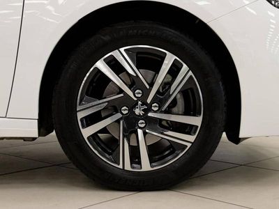 Usado Peugeot 208 Active 75 CV (55 kW) 2023 Blanco Utilitario