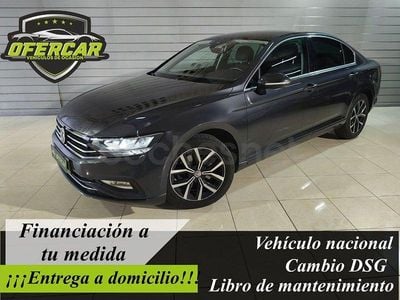 Usado VW Passat Executive 120 CV (88 kW) 2020 Gris / plata Berlina