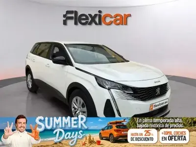 Usado Peugeot 5008 Active 130 CV (95 kW) 2023 Blanco SUV