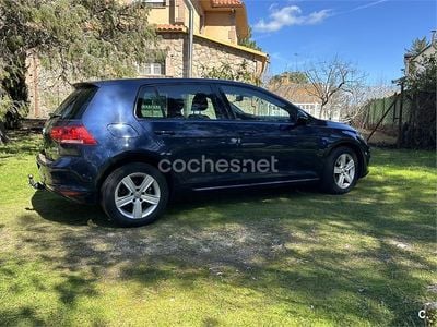 Usado VW Golf VII Advance 150 CV (110 kW) 2015 Azul Familiar