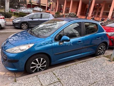 Usado Peugeot 207 90 CV (66 kW) 2007 Azul Berlina