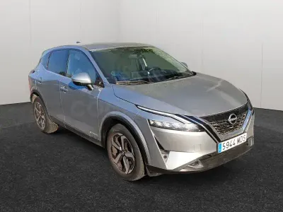 Begagnad Nissan Qashqai N-Connecta 190 HK (139 kW) 2023 Silver SUV