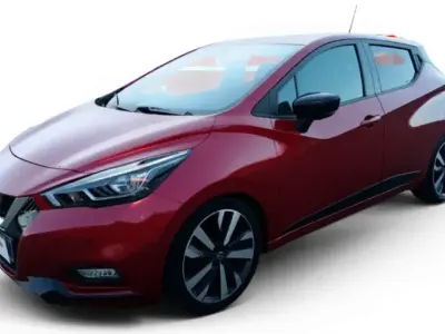 Usado Nissan Micra Tekna 117 CV (86 kW) 2021 Rojo Utilitario