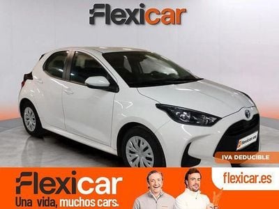 Usado Toyota Yaris Hybrid Active 116 CV (85 kW) 2022 Blanco