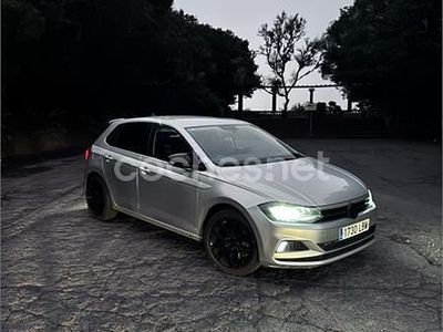Gris / plata Usado 2019 VW Polo Advance Berlina | 13.500 €