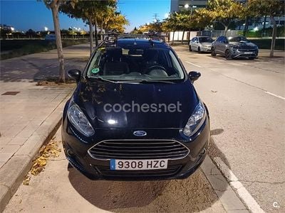 Negro Usado 2014 Ford Fiesta Trend Berlina | 6500 € (Buen precio)