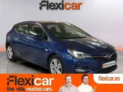 Usado Opel Astra Business Elegance 130 CV (95 kW) 2020 Azul Berlina