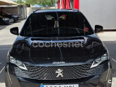 Usado Peugeot 5008 GT 130 CV (95 kW) 2024 Negro SUV