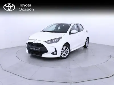 Usado Toyota Yaris Edition 125 CV (91 kW) 2023 Blanco Utilitario