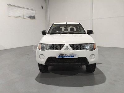 Usado Mitsubishi L200 Intense 136 CV (100 kW) 2008 Blanco Recogida