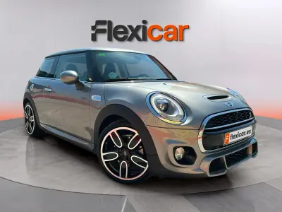 Usado Mini Cooper 136 CV (100 kW) 2018 Gris Utilitario