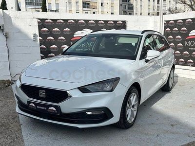 Usado Seat Leon Reference 115 CV (84 kW) 2021 Blanco Familiar