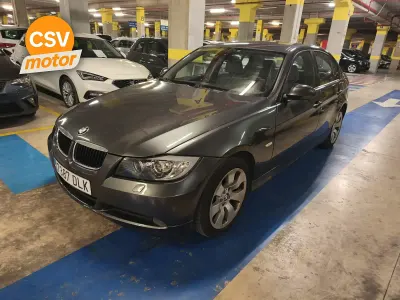 Usado BMW 320 150 CV (110 kW) 2005 Azul Utilitario