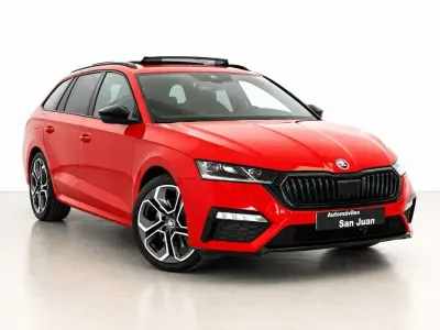 Usado Skoda Octavia RS 245 CV (180 kW) 2022 Rojo Familiar