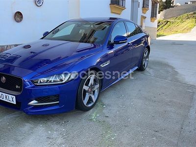 Usado Jaguar XE R-Sport 200 CV (147 kW) 2018 Azul Berlina