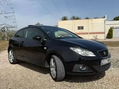 Usado Seat Ibiza SC Reference 69 CV (50 kW) 2012 Negro Utilitario
