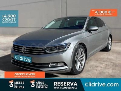 Usado VW Passat Sportline 190 CV (139 kW) 2017 Azul Berlina