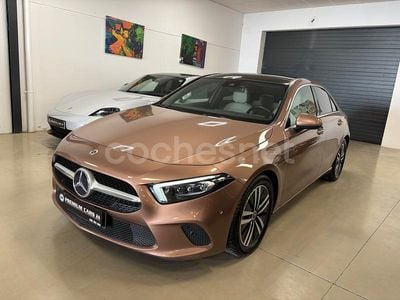 Usado Mercedes A180 116 CV (85 kW) 2022 Beige Berlina