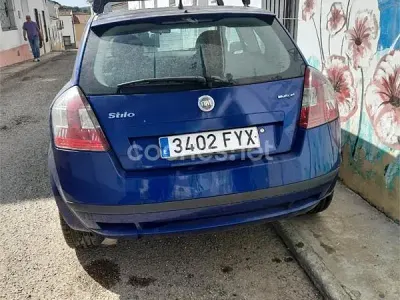 Usado Fiat Stilo Racing 120 CV (88 kW) 2007 Azul Familiar