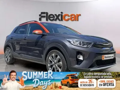Usado Kia Stonic 120 CV (88 kW) 2018 Gris SUV