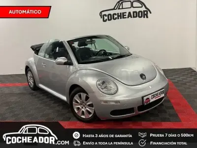 Usado VW New Beetle 115 CV (84 kW) 2009 Gris / plata Utilitario
