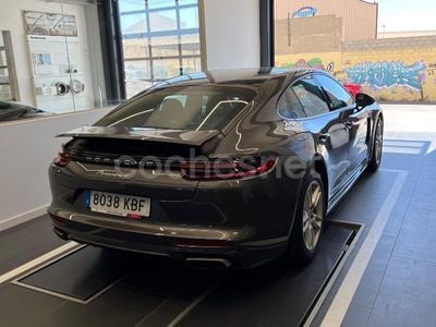 Porsche Panamera 4