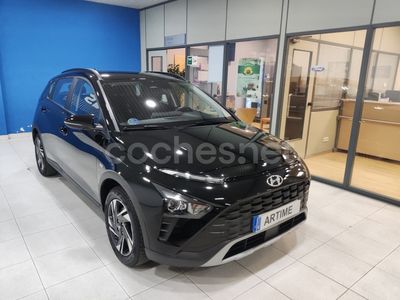 Usado Hyundai Bayon 100 CV (73 kW) 2023 Negro SUV