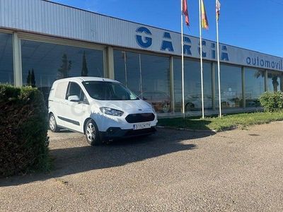 Usado Ford Tourneo Courier Ambiente 75 CV (55 kW) 2019 Blanco Monovolumen