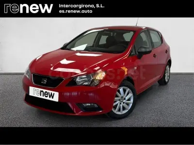Usado Seat Ibiza Reference 90 CV (66 kW) 2016 Rojo Berlina