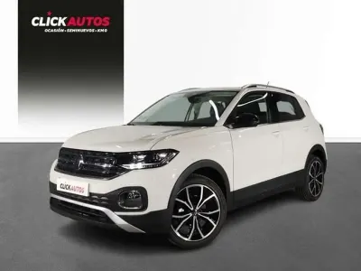 Usado VW T-Cross Sportline 110 CV (80 kW) 2023 Gris SUV