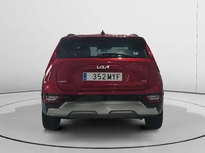 Usado Kia Niro 129 HP (94 kW) 2025 Vermelho SUV