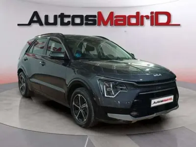 Usado Kia Niro 141 CV (103 kW) 2022 Gris SUV
