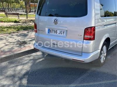 Usado VW Caravelle Comfortline 140 CV (102 kW) 2013 Gris / plata Monovolumen