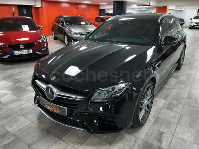 Usado Mercedes E63S AMG 612 CV (450 kW) 2018 Negro Familiar