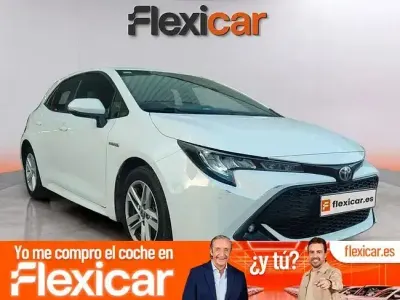 Usado Toyota Corolla Active 122 CV (89 kW) 2020 Blanco Berlina