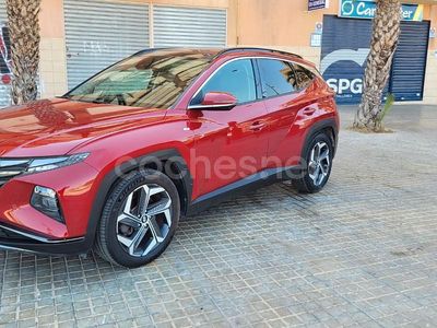 Usado Hyundai Tucson Style 136 CV (100 kW) 2021 Granate SUV
