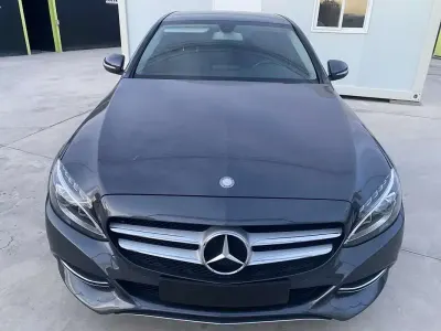 Usado Mercedes C200 Avantgarde 136 CV (100 kW) 2015 Gris Berlina