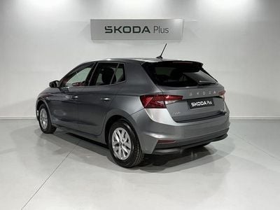 Usado Skoda Fabia Selection 95 CV (69 kW) 2025 Gris Utilitario