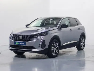 Usado Peugeot 3008 Allure 180 CV (132 kW) 2024 Gris / plata SUV
