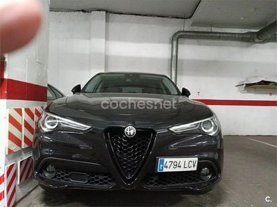 Usado Alfa Romeo Stelvio Executive 210 CV (154 kW) 2020 Negro SUV
